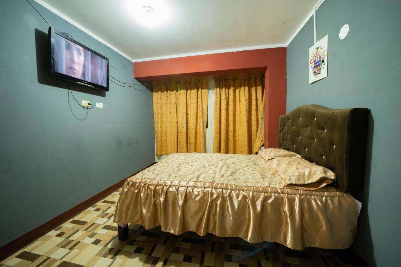 Hotel Hostal Tarapaca Huánuco Esterno foto